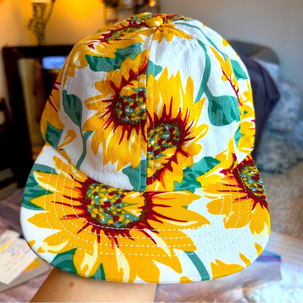 American Apparel, snapback hat, sunflowers fits all sizes,